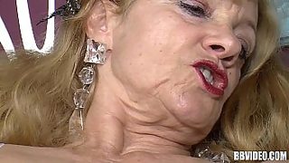 german milf gets screwed by unsatisfied