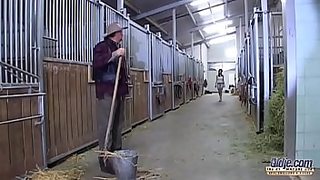 steaming long women milf fucking