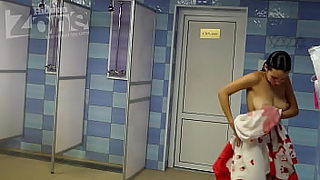 mom in the shower seen by little teens
