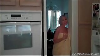 streaming mom and daughter fucking