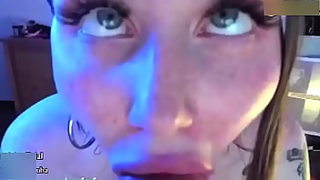 lonely german milf sticks dildo anal