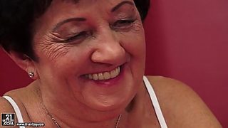 old granny hairy pussy