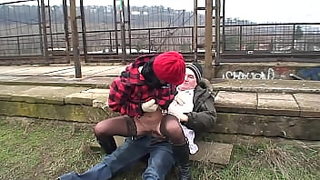 outdoors old man licks pussy